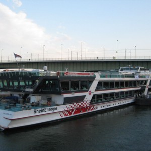 Schifffahrt am Rhein