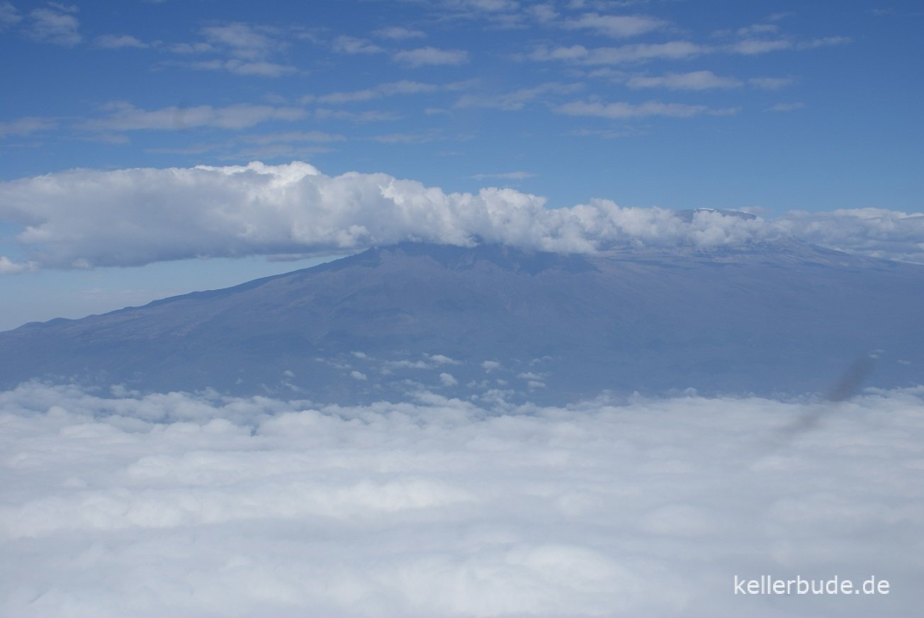Rückflug am Kilimandscharo entlang